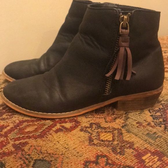 Tucker + Tate Other - Tucker + Tate booties size 2